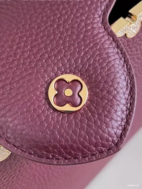 CAPUCINES VUITTON LOUIS BB-27*18*9CM 0520